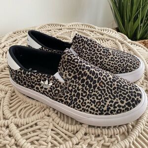 Adidas ortholite slip on leopard Size 7 sneakers